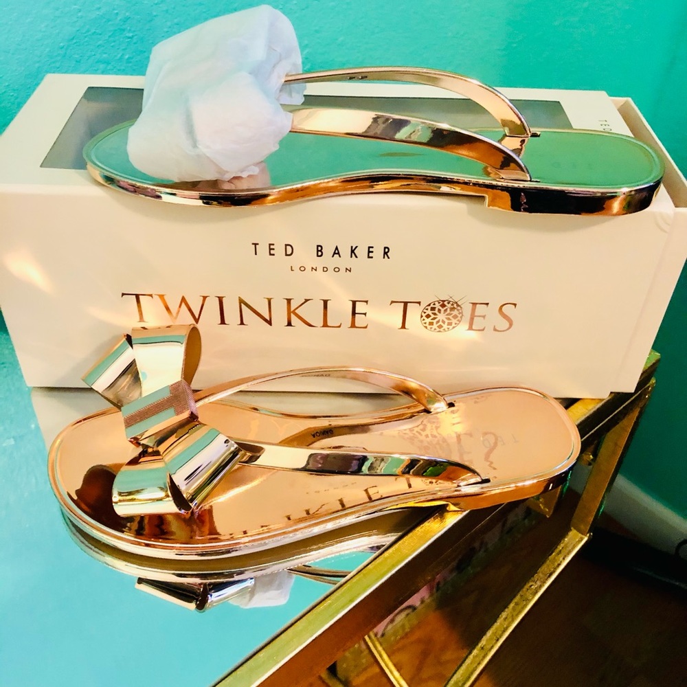 NIB Ted Baker London Sandals size 5 sold out!🍀
